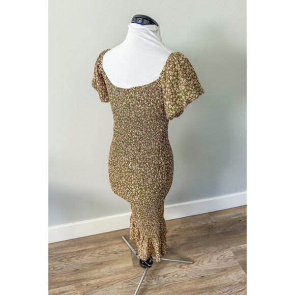 Petal & Pup Floral Off-Shoulder Midi Dress - Picture 13 of 15